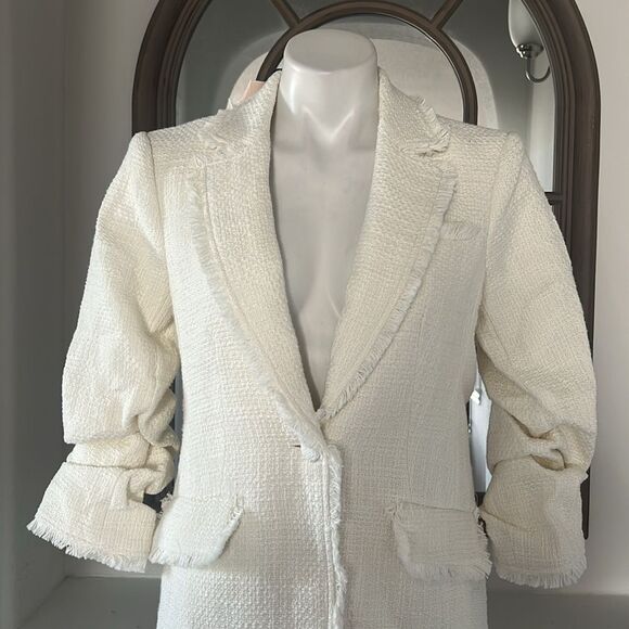 Cinq à Sept Khloe Bouclé Blazer in Gardenia, NWT, Size 4 - Picture 14 of 15